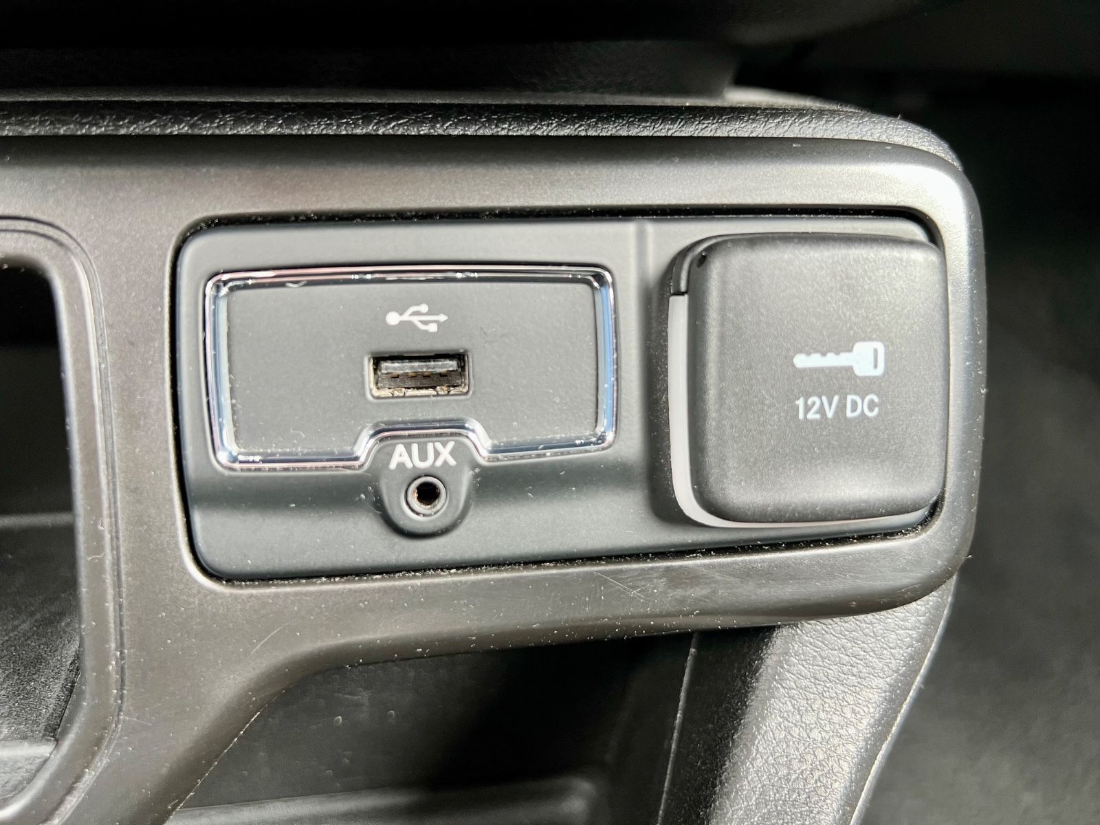 JEEP Renegade Night Eagle AAC DAB GZJR NSW CARPLAY
