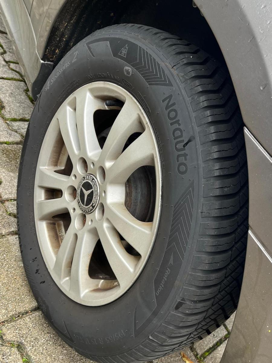 Mercedes-Benz B170 2006 — photo 11