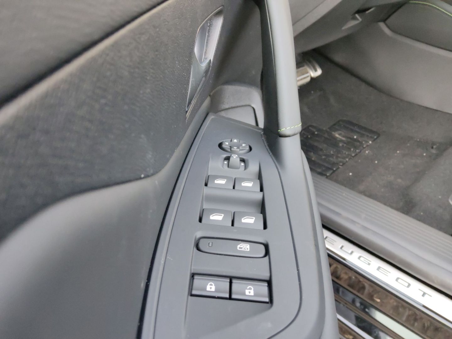 Peugeot 308 - Bild 19