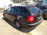 Skoda Octavia Combi Elegance - Skoda Octavia aus 2008 mit Diesel-Antrieb
