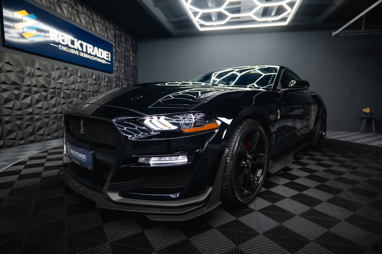Fahrzeugabbildung Ford Mustang Shelby GT 500 5.0 V8 Performance PREMIUM