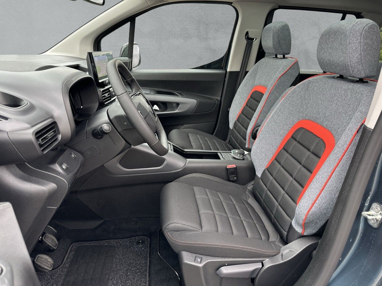 Fahrzeugabbildung Citroën Berlingo M Diesel 130 Max - mit KI generiert/bearbeitet