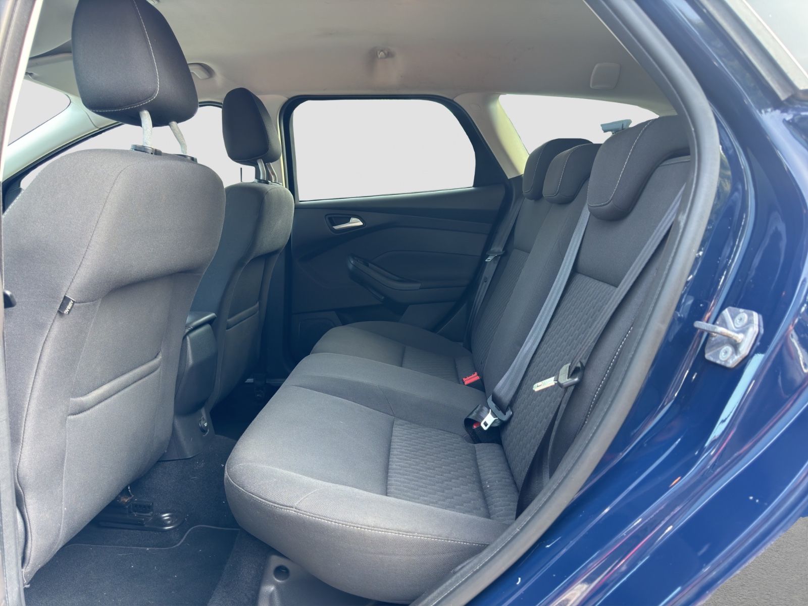Fahrzeugabbildung Ford Focus Turnier Sync Edition/Klima./PDC/Navi