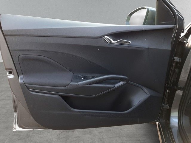 Fahrzeugabbildung Skoda Fabia Tour 1.0TSI Winterpaket LED PDC 130Jahre