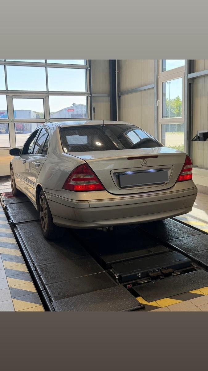 Mercedes-Benz C 200