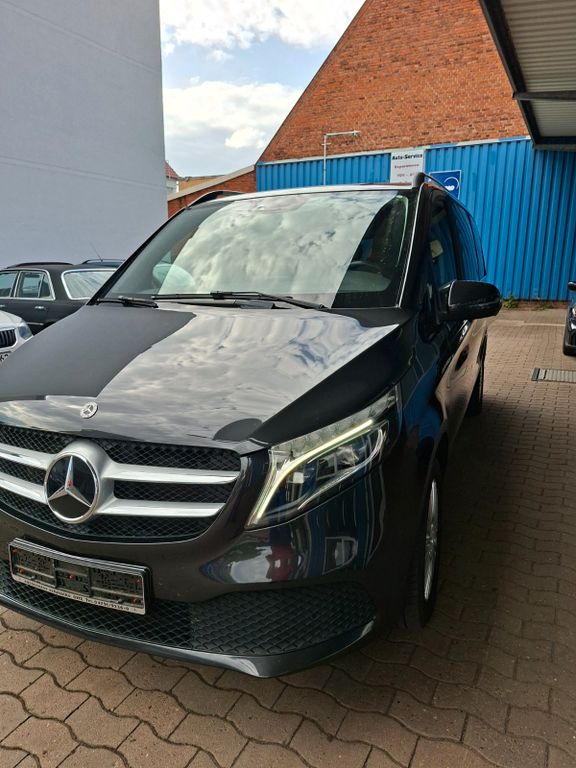 Image of Mercedes-Benz V 250