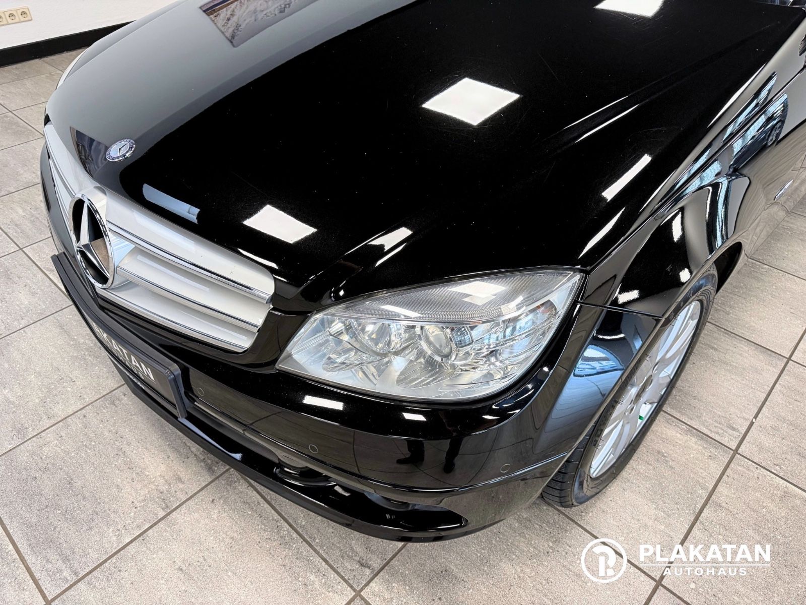 Fahrzeugabbildung Mercedes-Benz C 180 CDI T-Model Bi-Xenon AHK MB-Service EXPORT