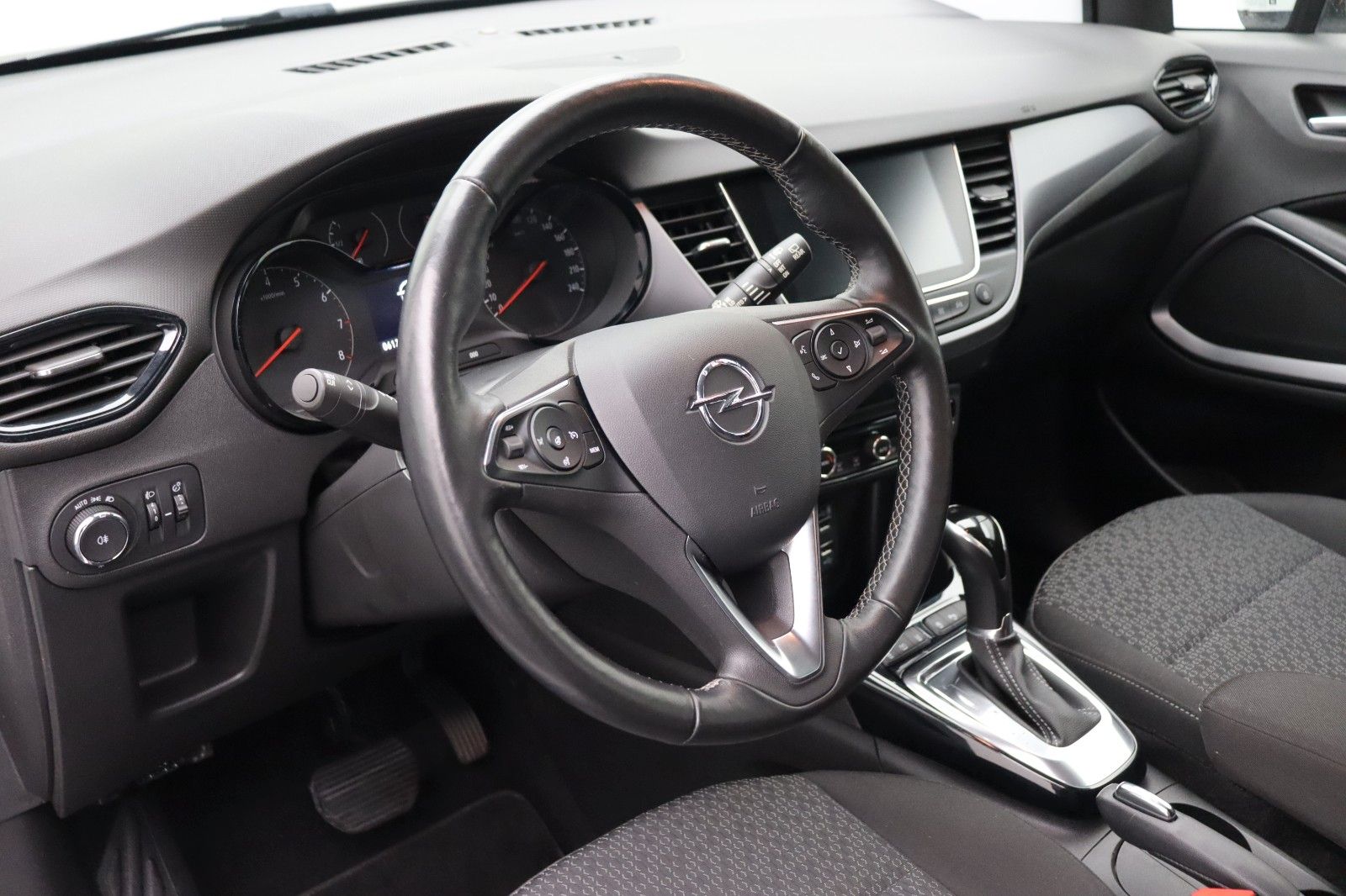 Fahrzeugabbildung Opel Crossland 1.2 Edition Navi