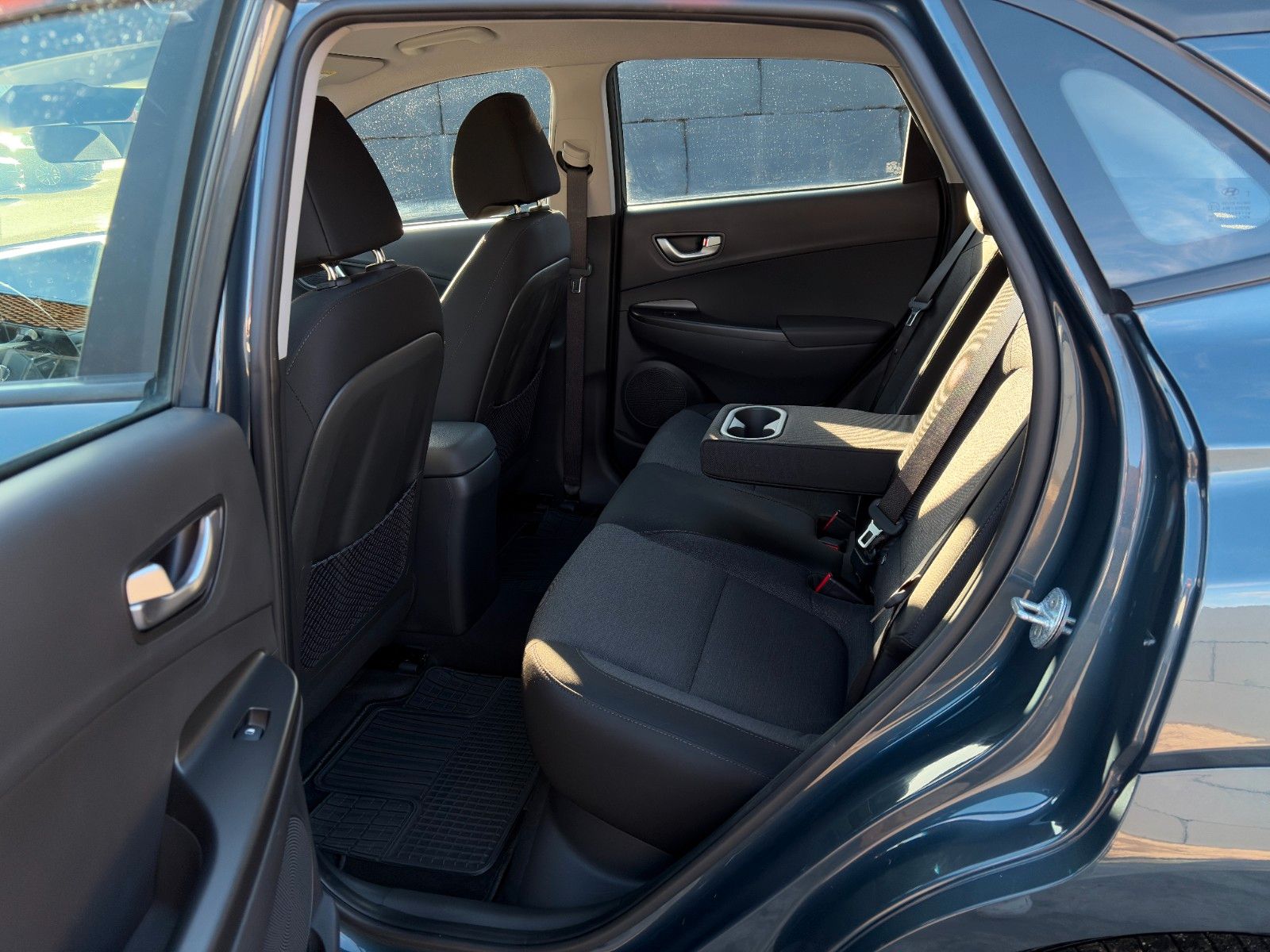 Fahrzeugabbildung Hyundai KONA Elektro SHZ LHZ ACC LKA PDC CAM LFA CarPlay