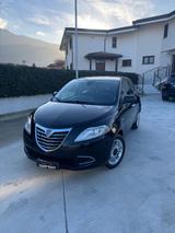 Lancia Ypsilon 1.3 MJT 95CV 5 porte S&S Platinum - Lancia Ypsilon Platinum mit Diesel-Antrieb