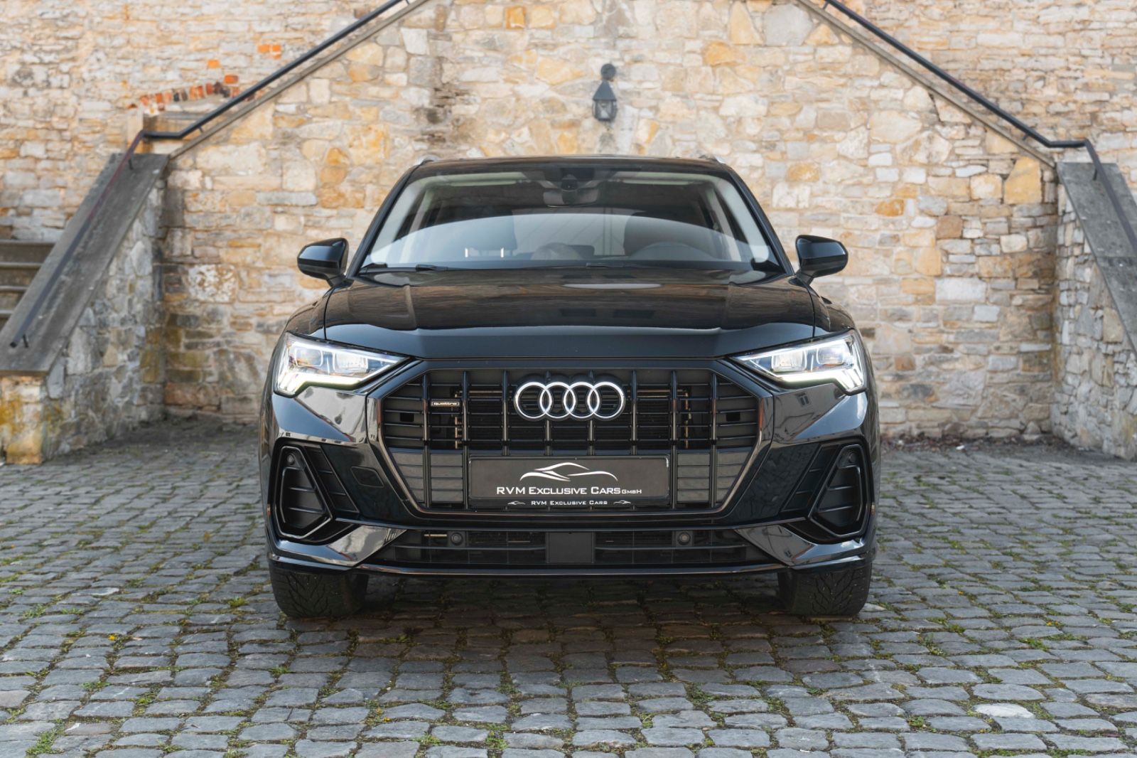 Fahrzeugabbildung Audi Q3 Quattro S-Line KAM NAV TOTW SPUR LED CARPLAY