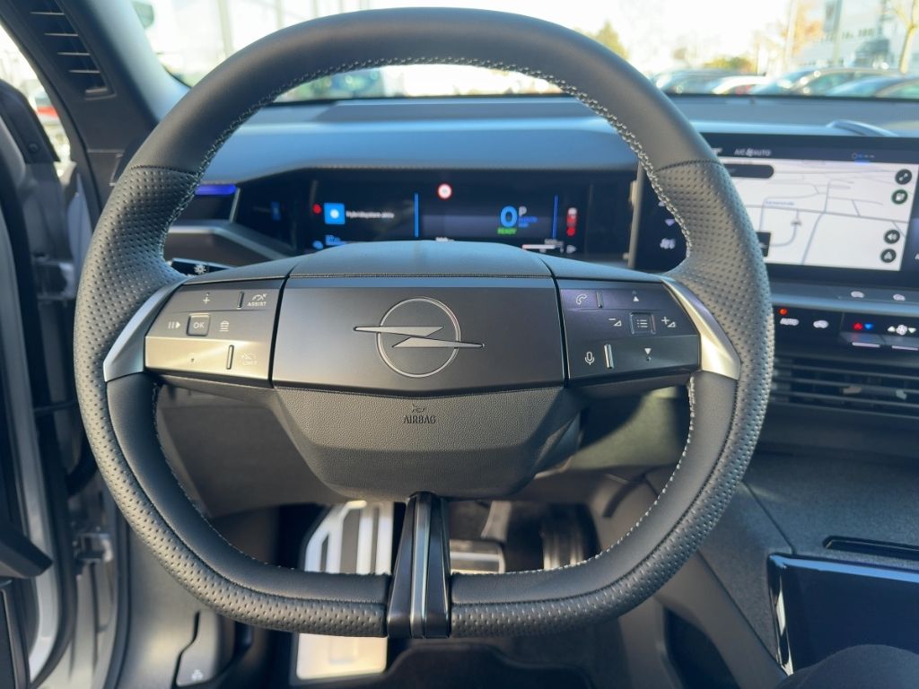 Fahrzeugabbildung Opel Grandland GS Komfort Paket Panoramadach Anhängek