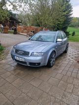 Audi S4 V8 Schalter - Audi S4 aus 2004: Kombi