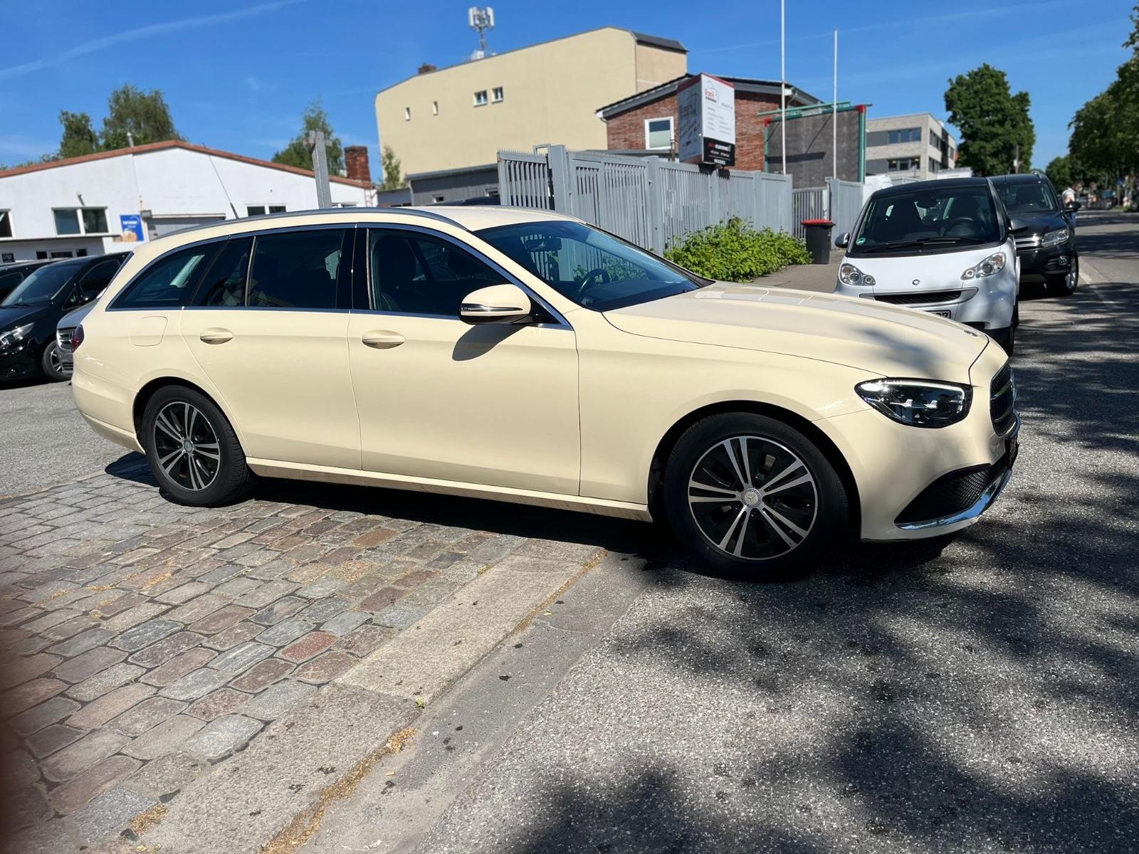 Mercedes-Benz E 220 d T Autom.