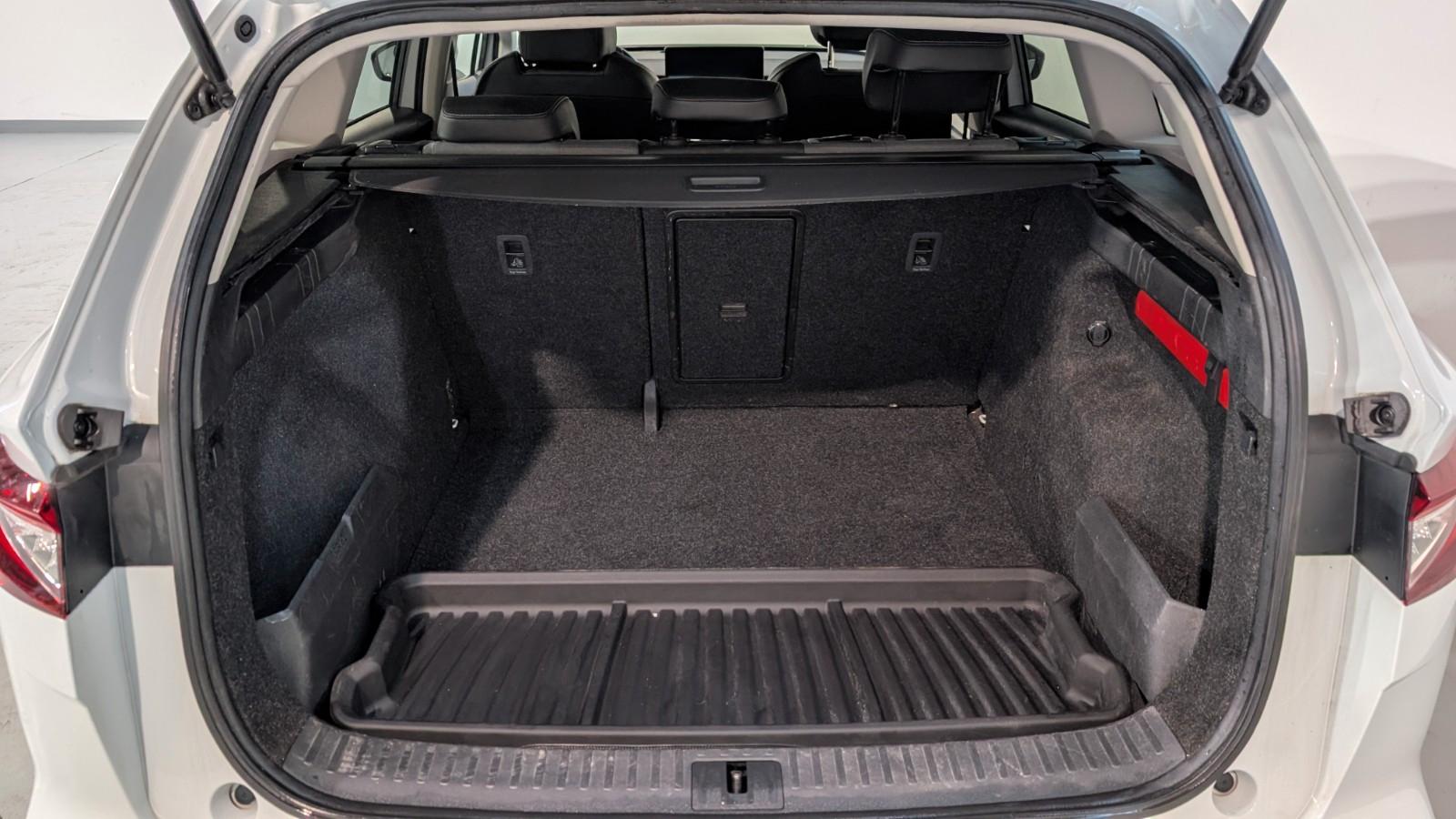 Skoda Enyaq 80 Loft ACC*LANE*SIDE*KAM*KESSY*W-PUMPE