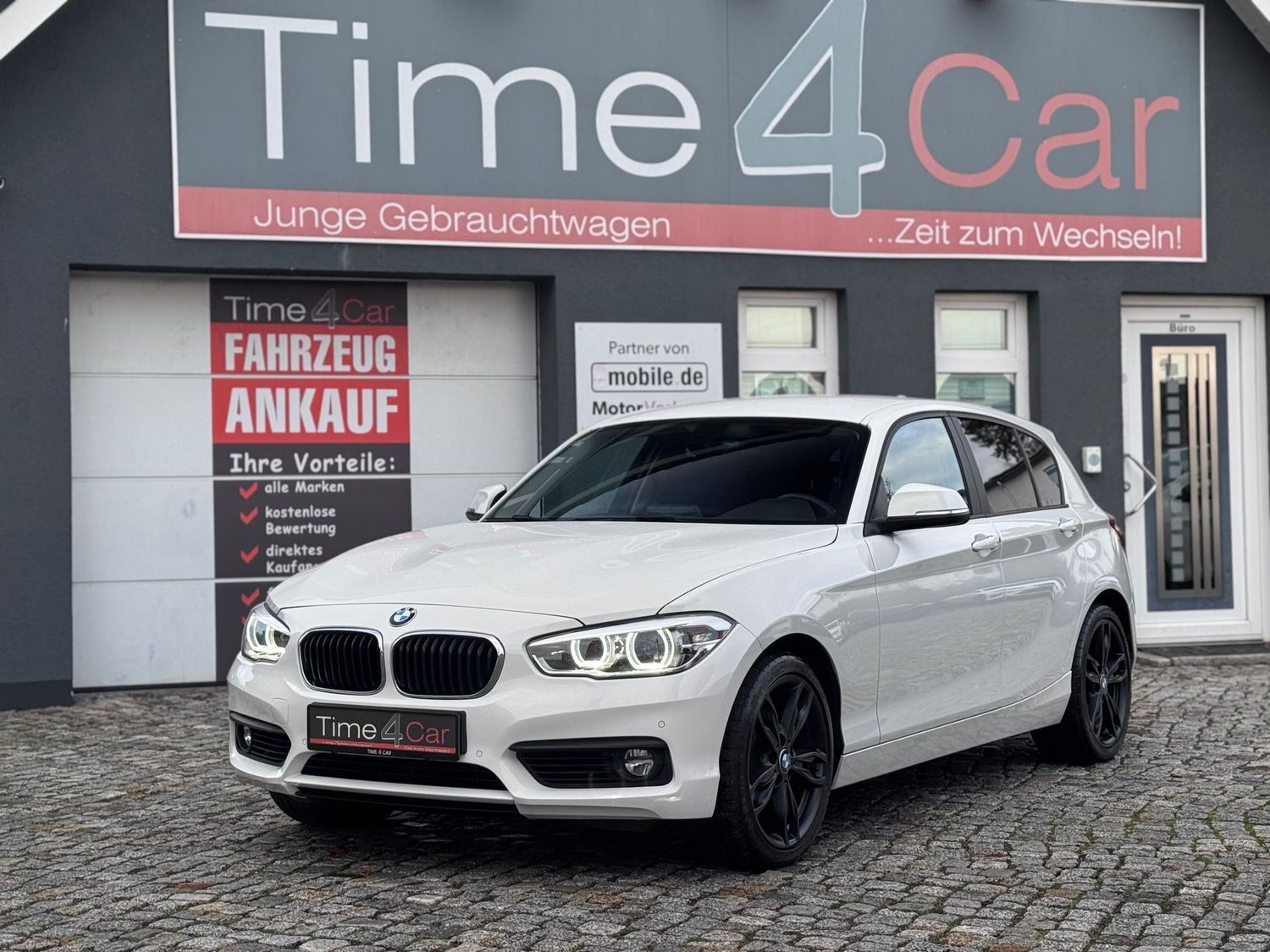 BMW 120 Advantage LED Navi SHZ M-Felge Autom.