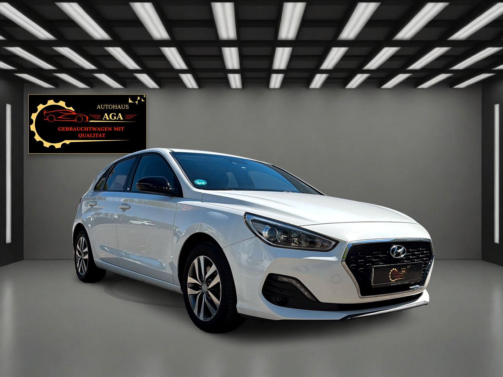 Hyundai i30 YES!*Lim*Kam*Automatik*Nav*