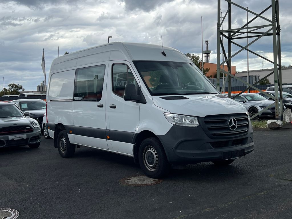 Image of Mercedes-Benz Sprinter