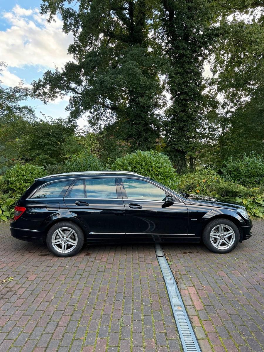 Mercedes-Benz C200 2011 — photo 5