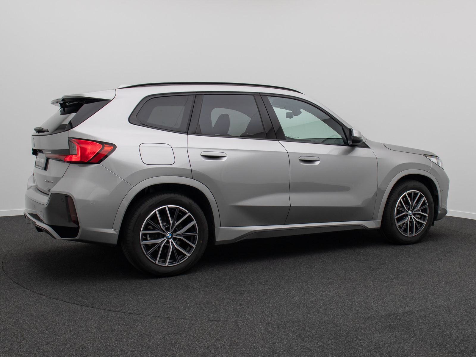 Fahrzeugabbildung BMW X1 xD25e M Sport DAB Kamera H/K Panorama 18Zoll