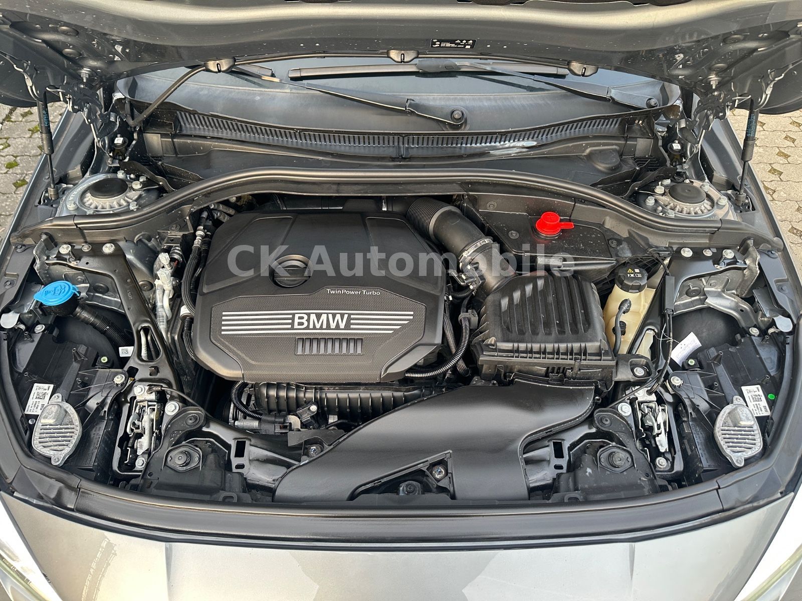 Fahrzeugabbildung BMW 218i Gran Coupé M-Sport/Shadow-LineNavi/LED