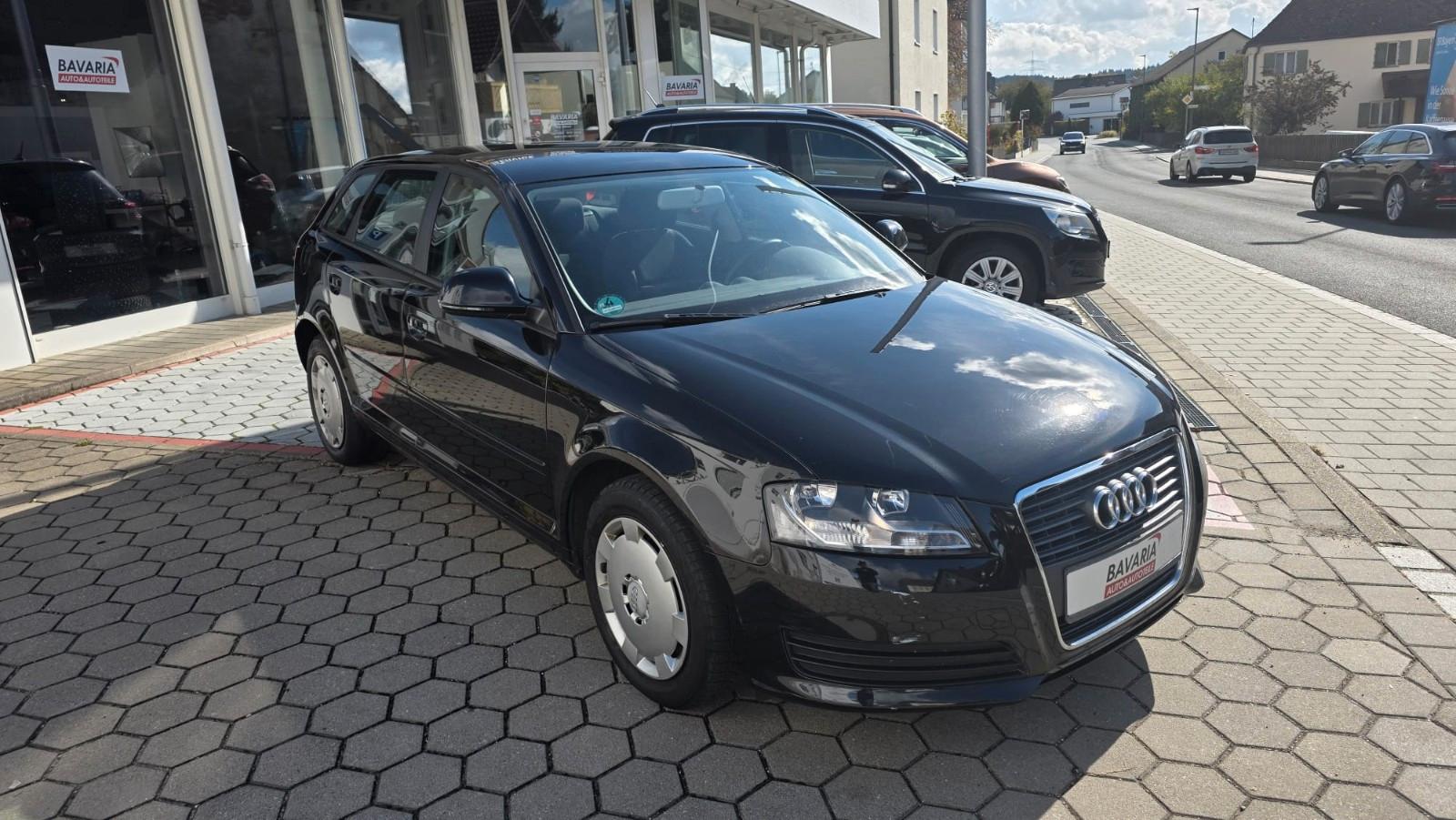 Audi A3 Sportback  WENIG KM STEUER STEUERKETTE NEU
