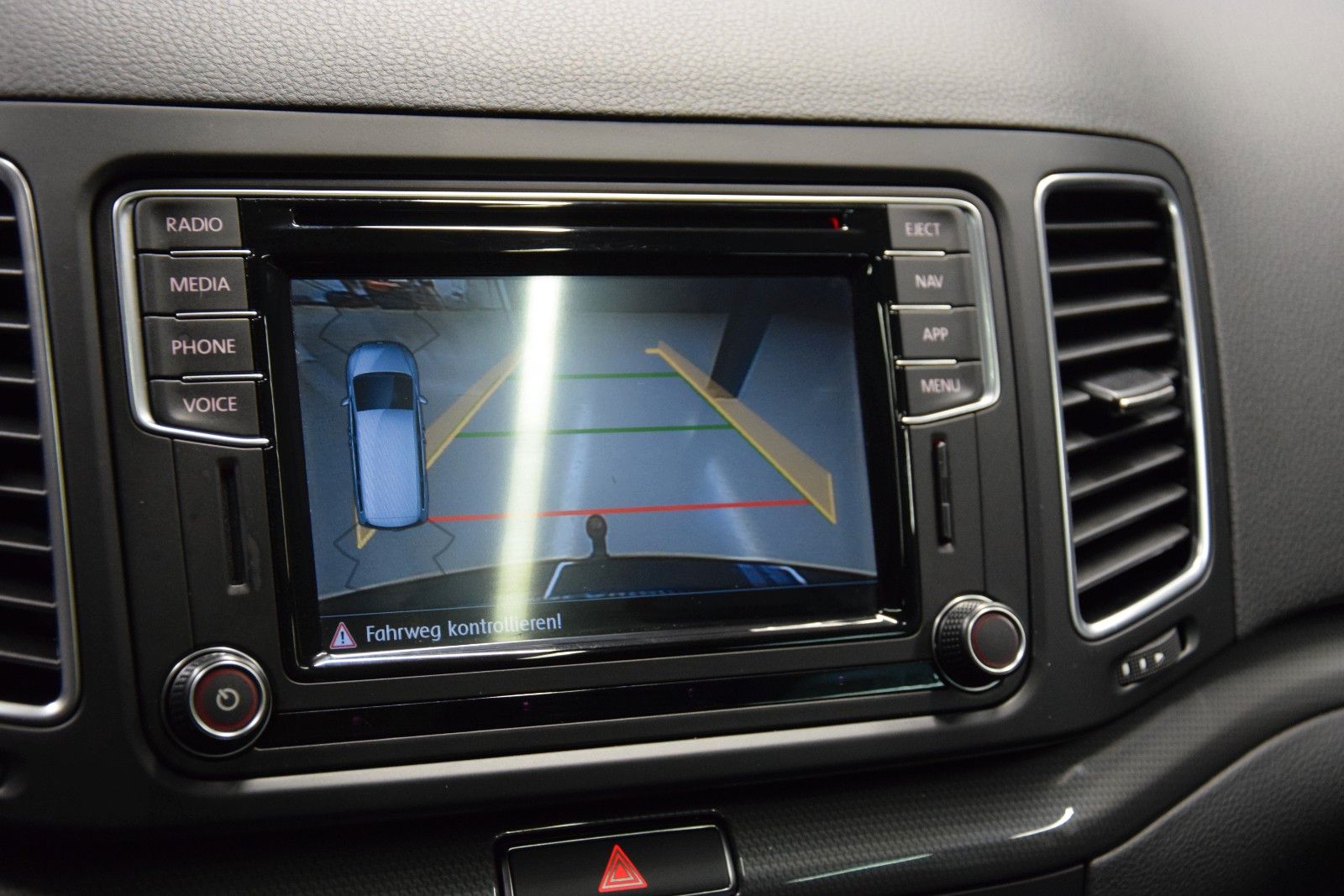 Fahrzeugabbildung Volkswagen Sharan Join Pano ACC Easy-Open Kamera Bi-Xenon