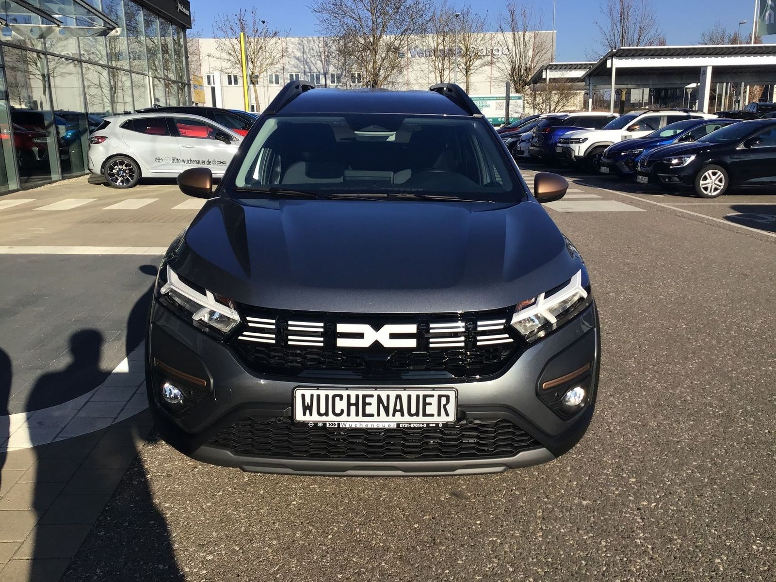 Fahrzeugabbildung Dacia Jogger Extreme+ HYBRID 140 7-Sitzer