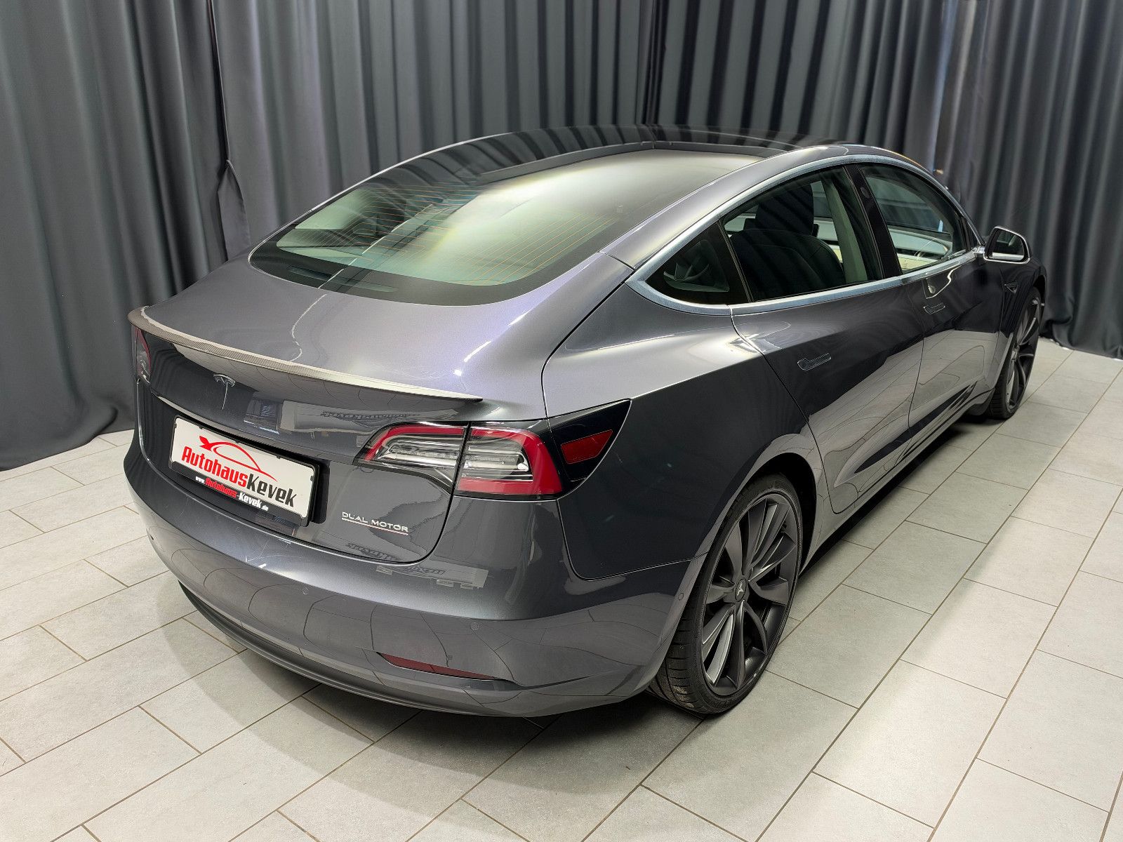 Fahrzeugabbildung Tesla Model 3 Performance Dual AWD |PANO|PREMIUM-SOUND