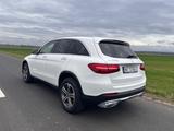 Mercedes-Benz GLC 300 4MATIC Autom. - - Mercedes-Benz GLC 300: Von Privat