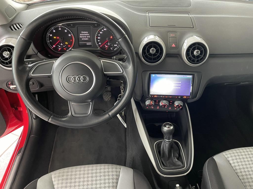 Audi A1 1.2 TFSI Ambition, Navi, Bi-Xenon, Sitzheiz.