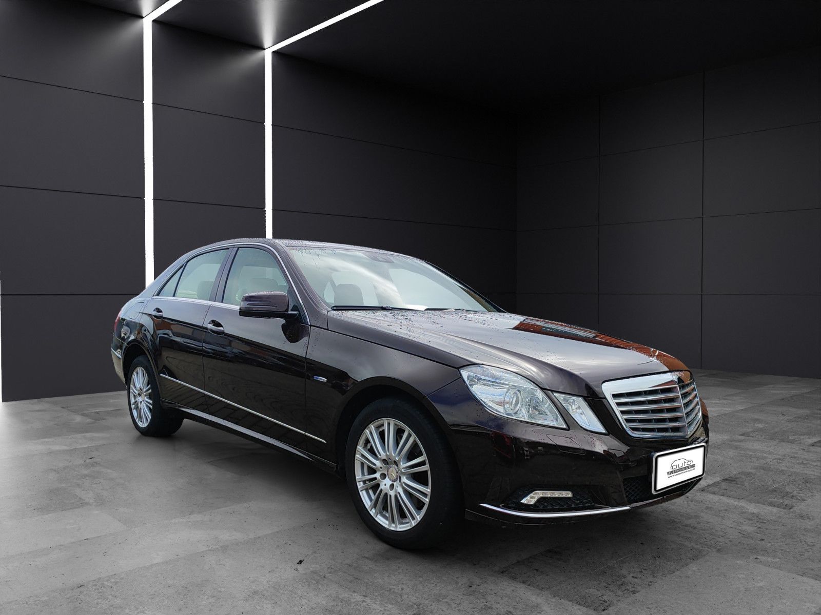 Fahrzeugabbildung Mercedes-Benz E 350 CDI BlueEfficiency*Navi*Leder*Top Zustand*