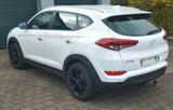 Hyundai TUCSON 1.6 T-GDI T2WD *Navi* R-Kam. *Tempom. *AH - Hyundai TUCSON von privat