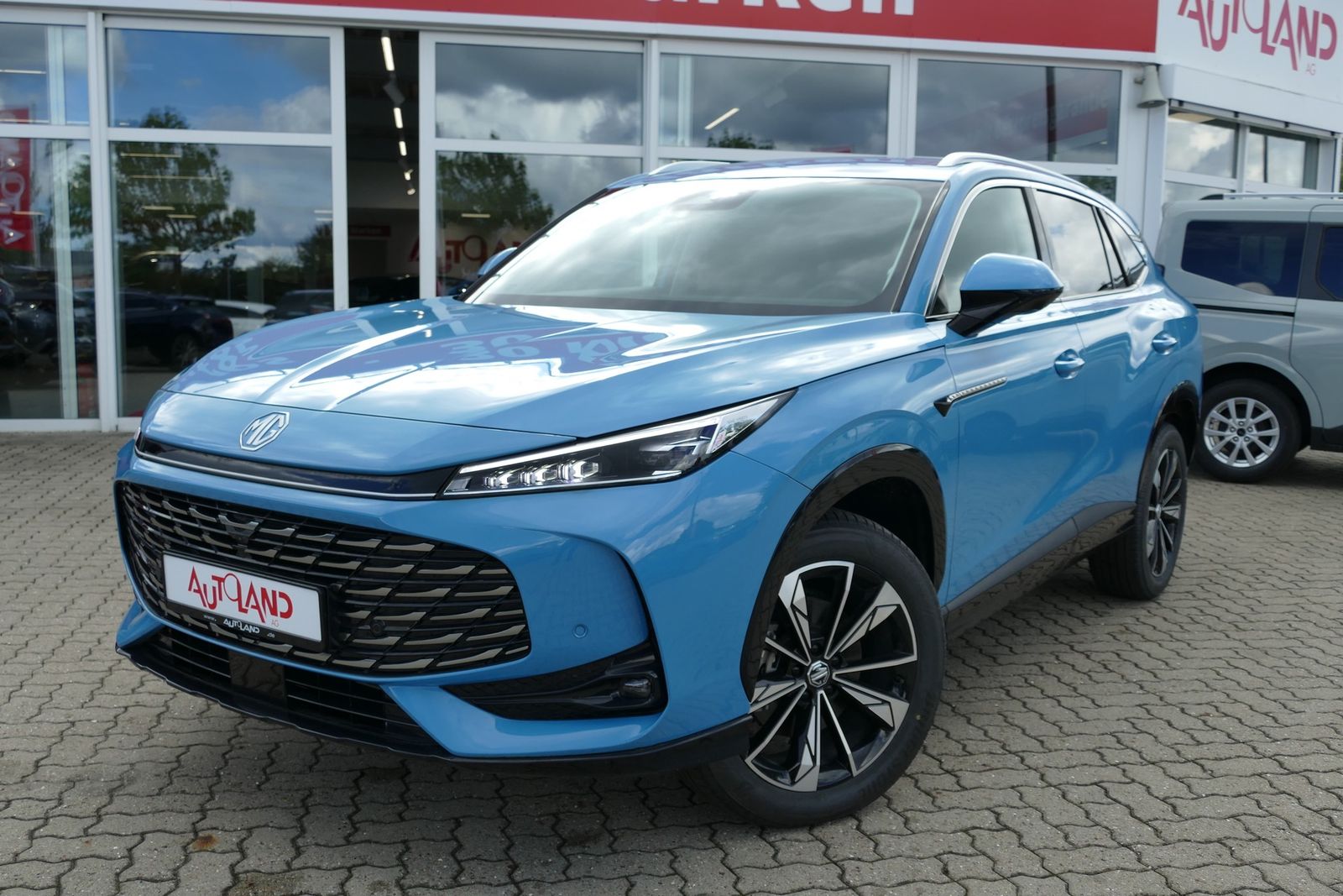 MG HS