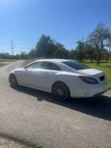 Mercedes-Benz CLS 350 d - - weiße Mercedes-Benz CLS 350