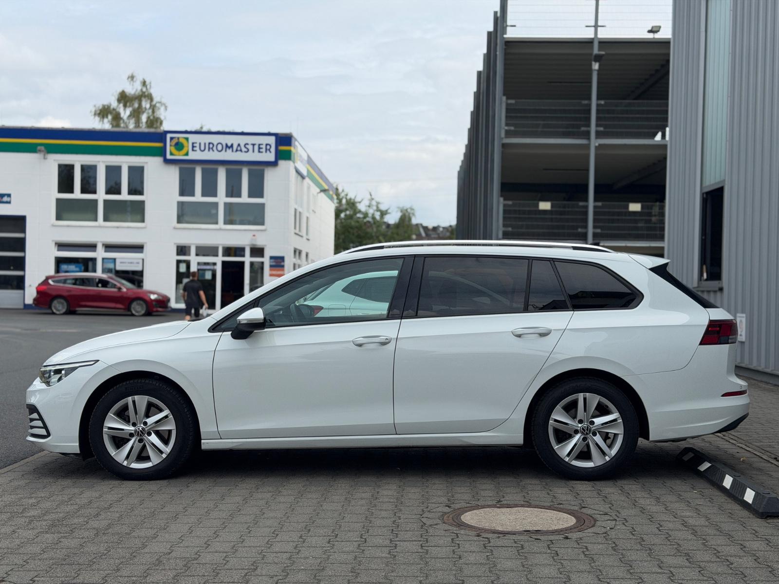 Volkswagen Golf VIII 8 Var. Life ACC Spur Pano Digi-Co Spur, миниатюра 11