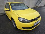 Volkswagen Golf 6 Trendline 1,6 Benzin Sonderfarbe Yellow - Volkswagen Golf: Trendline