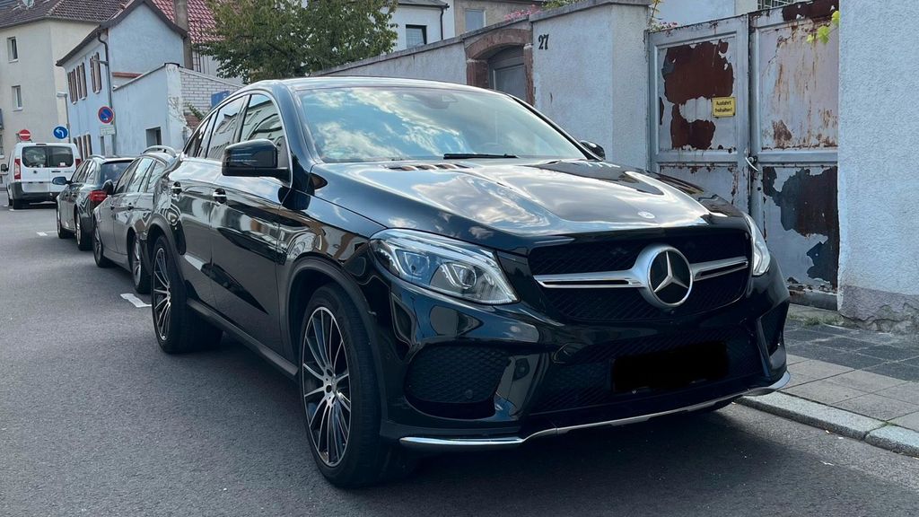 Image of Mercedes-Benz GLE 500