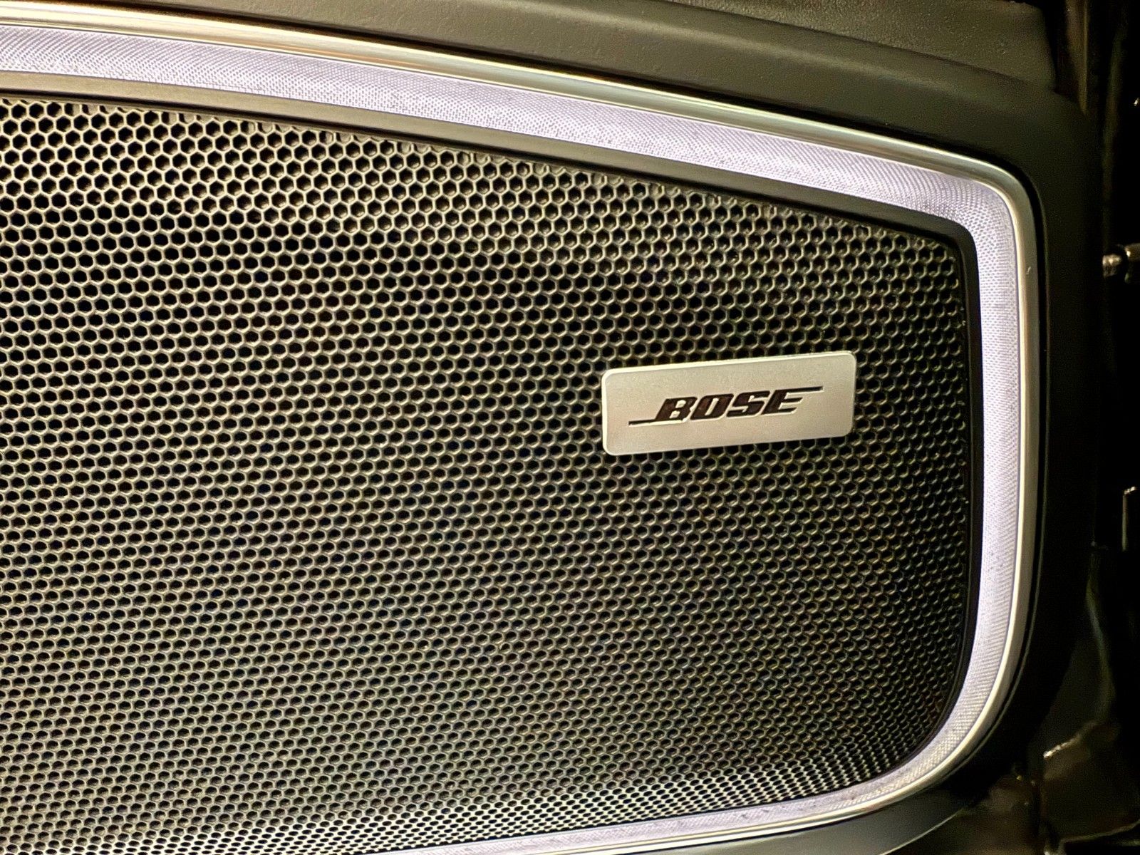 Fahrzeugabbildung Porsche Panamera GTS SportDesign/Panorama/ACC/Carbon/DAB