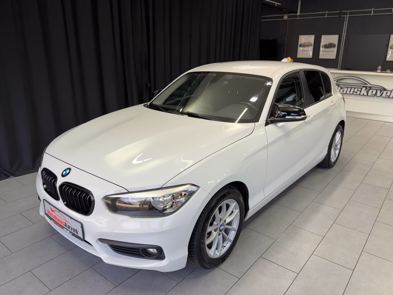 BMW 118i Limousine Advantage|PDC|BLUETOOTH|KLIMAAUT