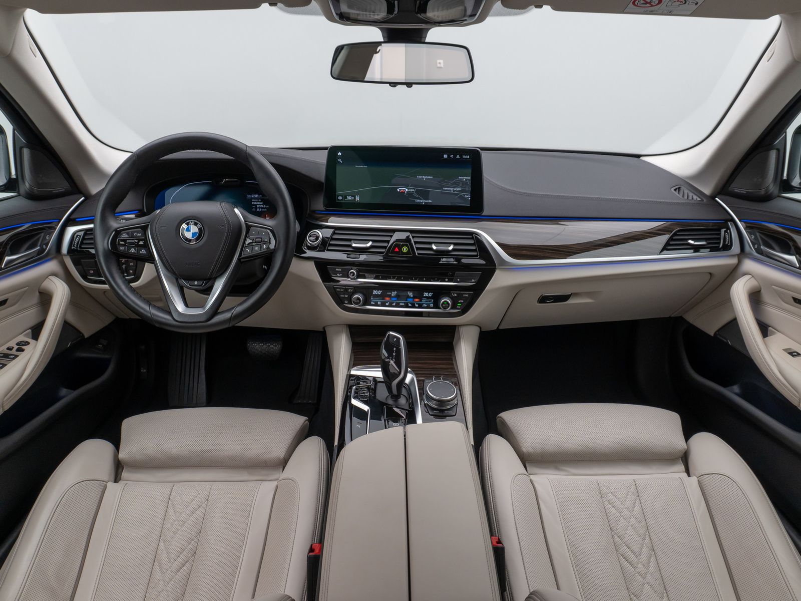 Fahrzeugabbildung BMW 530i Luxury Line Kamera Laser HUD DAB H/K SoftCL