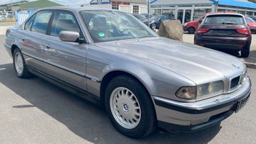 BMW 728 - 3