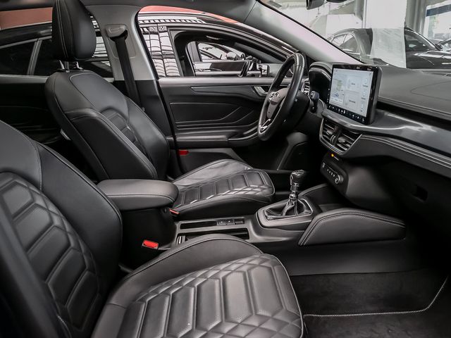 Ford Focus Turnier 1.0 Active Vignale Family-Paket