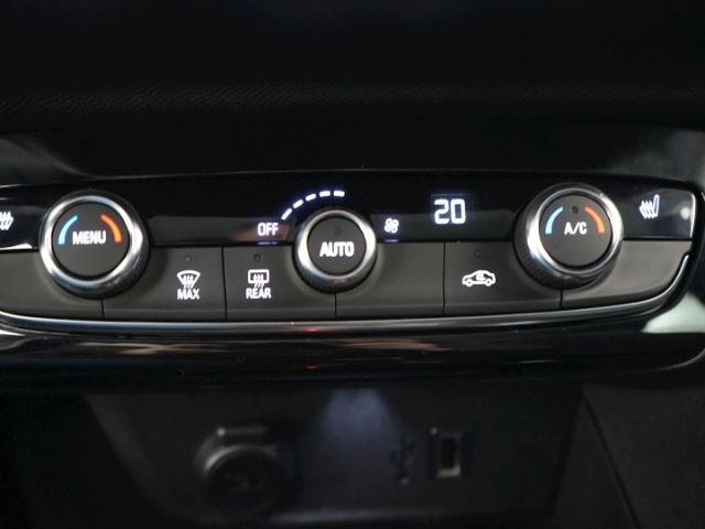 Corsa-e F ELEGANCE 50kWH AT+LED LICHT+SITZHEIZUN