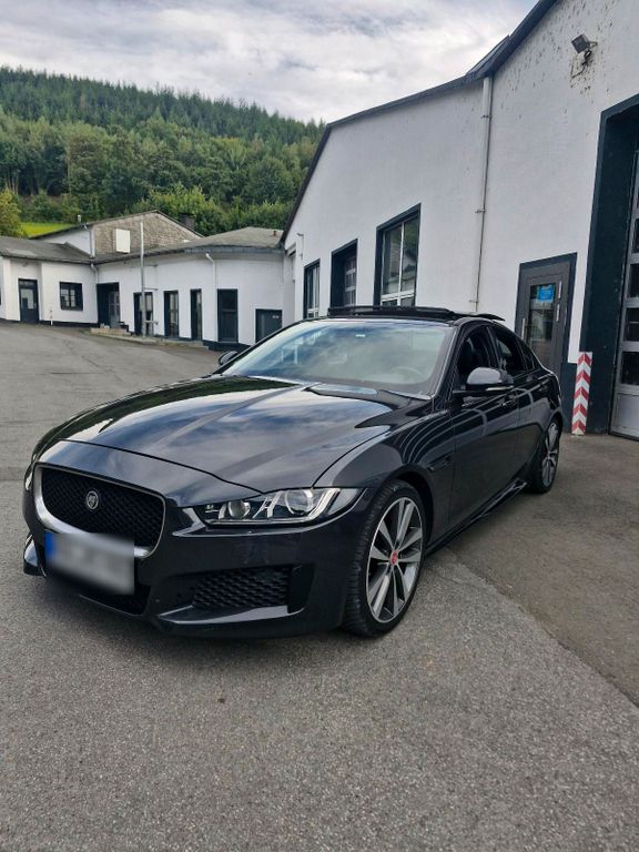 Image of Jaguar XE