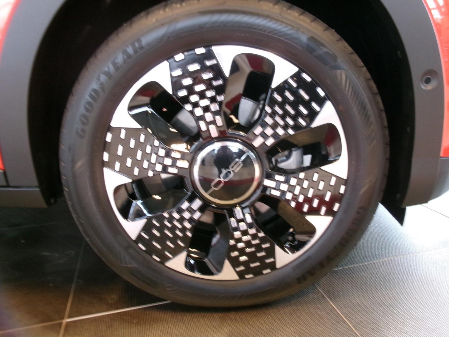 Fiat 600e La Prima Navi Leder LED ACC El. Heckklappe 