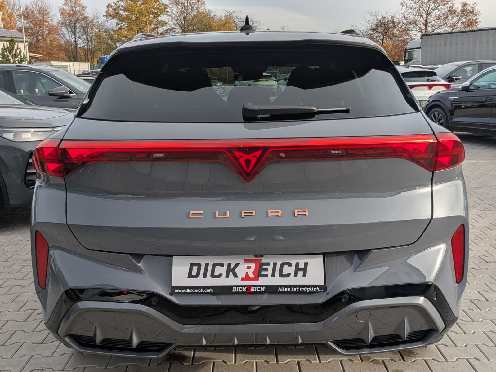 Fahrzeugabbildung CUPRA Terramar 2.0 TSI 4D VZ HUD*MATRIX*PANO*DCC*20"