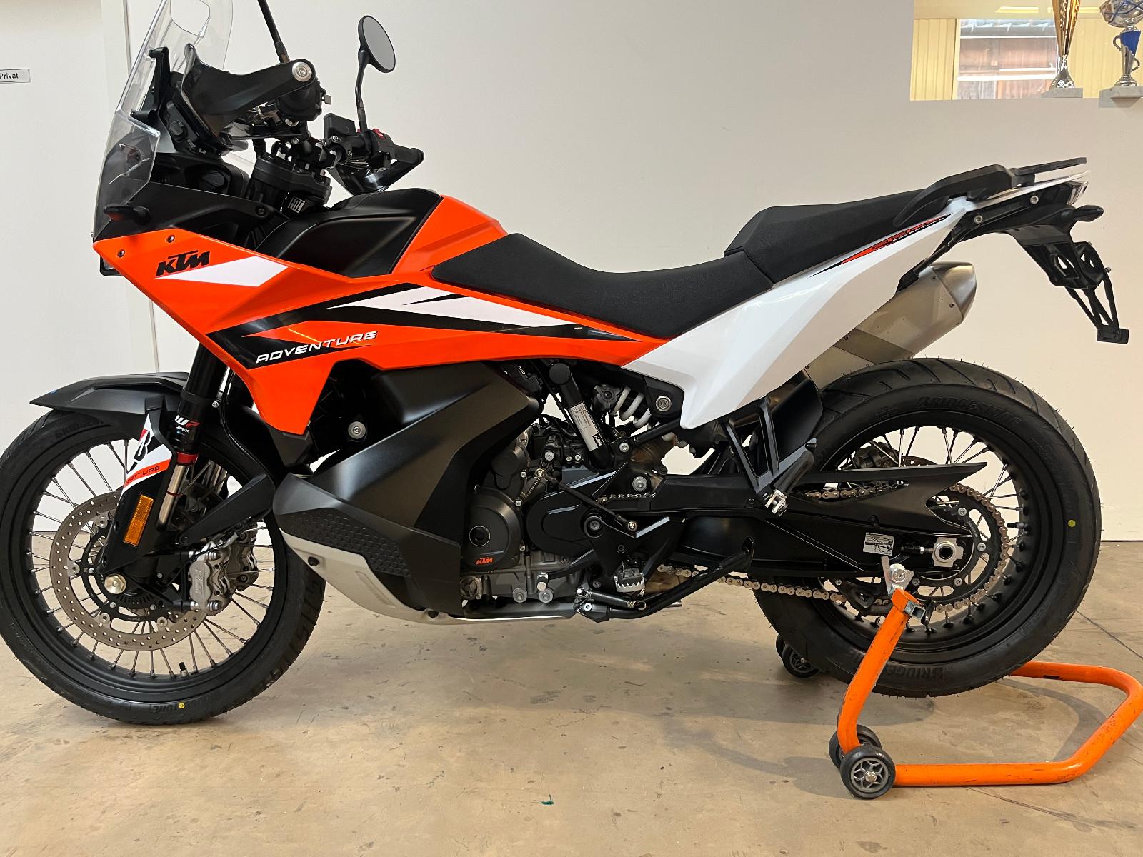 KTM 890ADV TechPack orange MY24