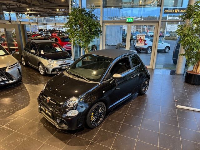 Fahrzeugabbildung Abarth 695C Cabrio AT BREMBO NAV PDC 17"