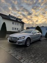 Mercedes-Benz CLS 350 BlueEFFICIENCY - - Mercedes-Benz CLS 350: Blueefficiency